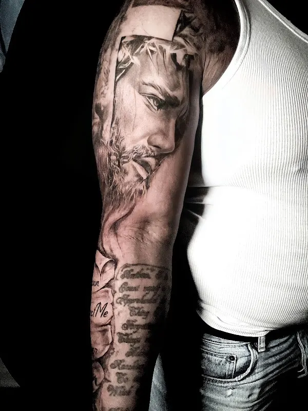 Brass Knuckles Ink Tattoo Studio — Tattoo shop in Bronx